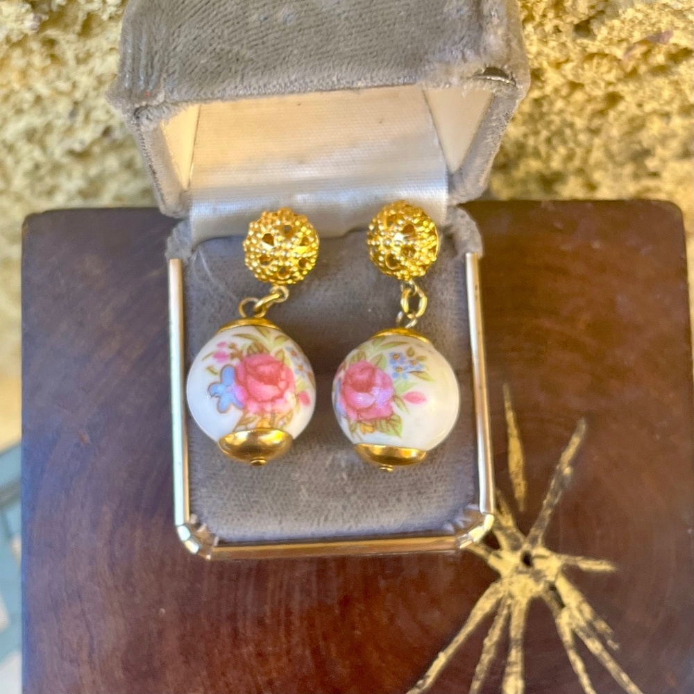 Romantic Ceramic dangle earrings Rose Garden Jewelry gold tone